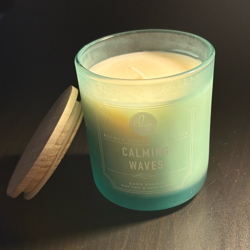 DW Home Calming Waves Candle Wooden Lid New